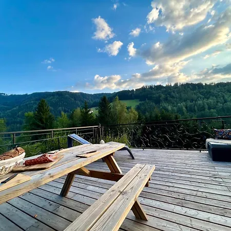 Black Pearl - Blockhaus Inmitten Der Villa *