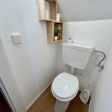 Black Pearl - Blockhaus Inmitten Der Villa *